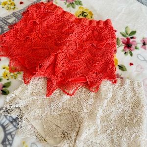 Bundle of 2 Shorts with Lace, Size S